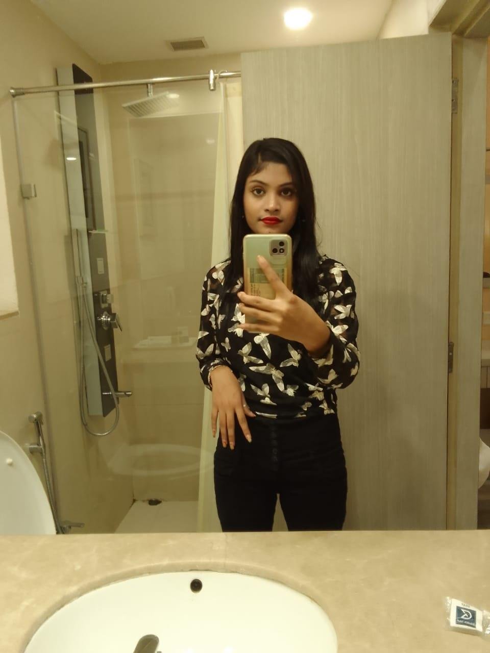  call girl in Shivane
